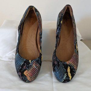 Rainbow Snake (Faux) Skin Flats